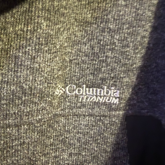Columbia Titanium Jacket - Medium - Picture 2 of 4